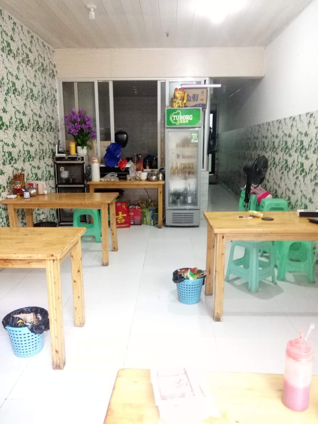 小学旁临街门面转租