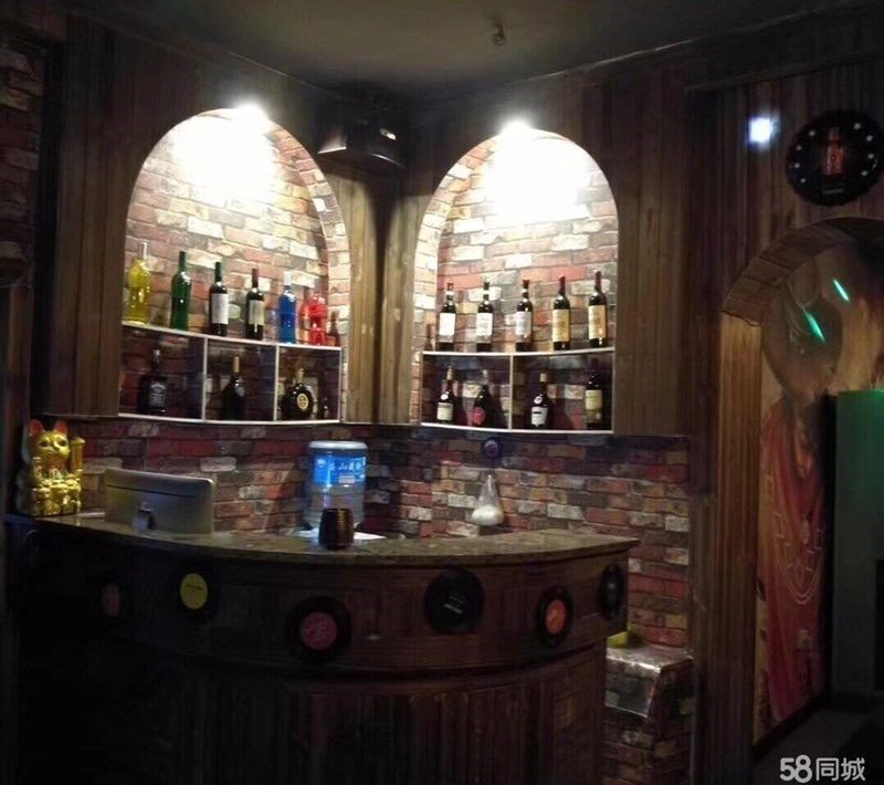 桐梓县90㎡酒吧转让，营业中