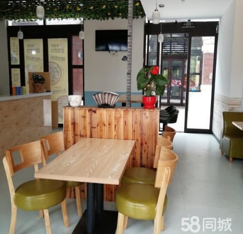 (转让) 红花岗新浦新区火爆小吃店60㎡转让，营业中