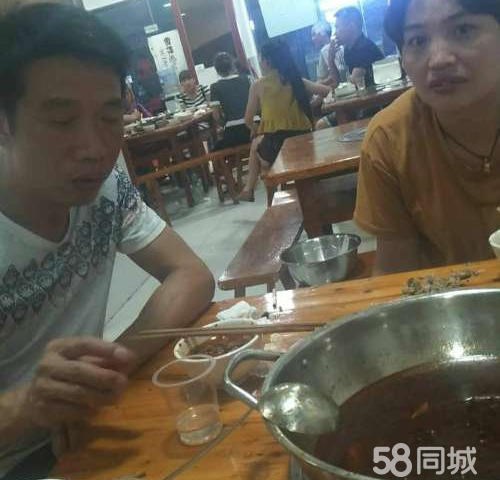 (转让) 火爆生意店铺低价转让