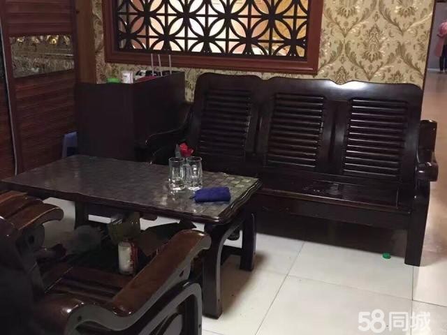 高桥 汕头路中段 贵足漫都