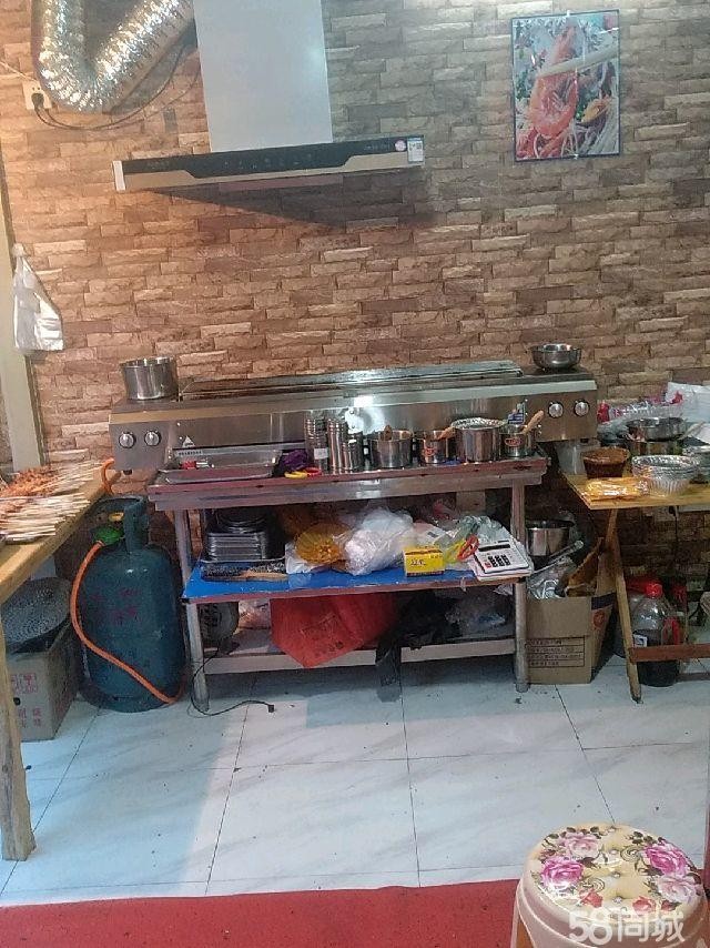 急转，因本人是外地人，家中无人照顾小孩。想回家发展。