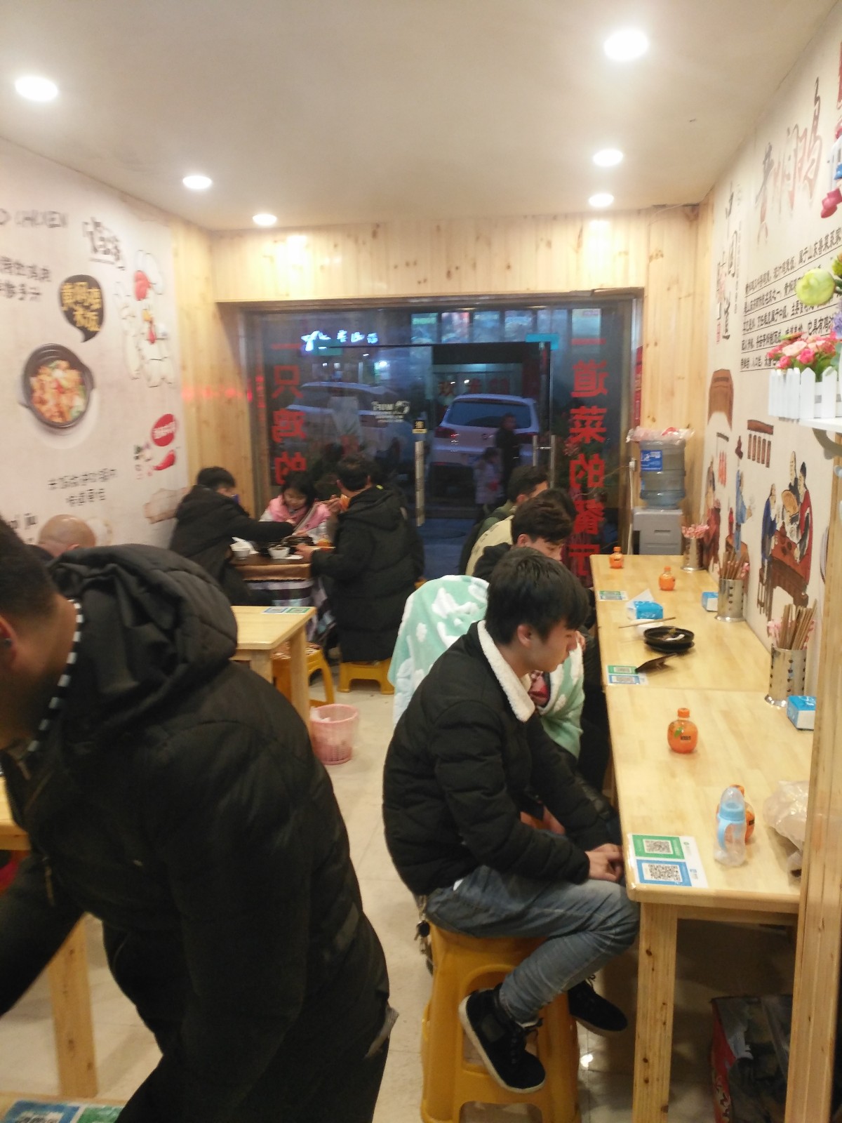 南白好地段阳光花园餐饮店转让