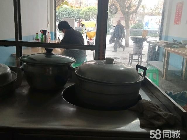 (转让) 桐梓世纪广场对面商铺转让