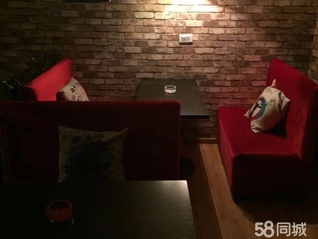 盈利奶茶店含全套设备转让
