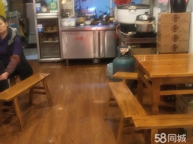 贵阳路中段干香牛肚门面转让