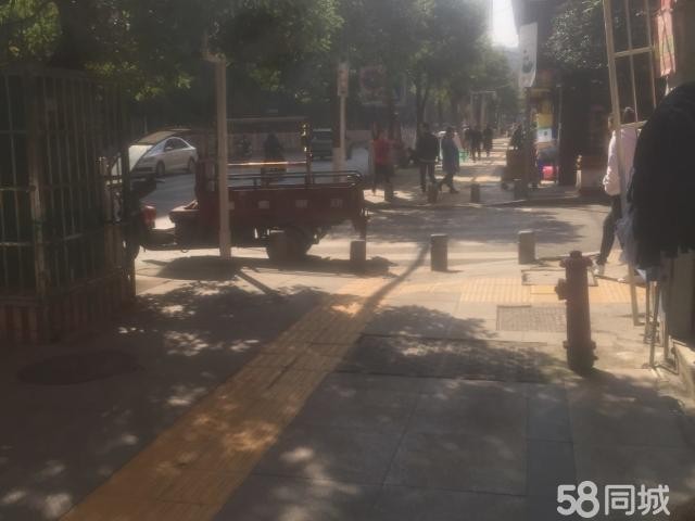 因老家有事，现将营业中店面转让，具体情况请联系