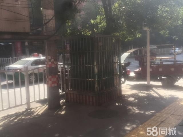因老家有事，现将营业中店面转让，具体情况请联系