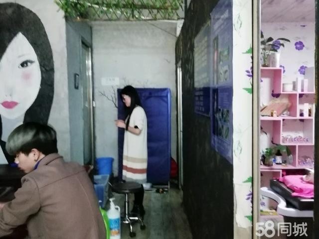 独家生意。三十多橦居民楼