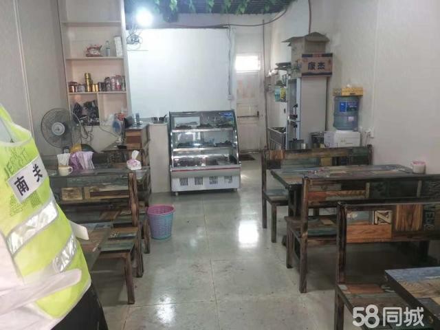 舟水桥镇隆加油站旁菜市口对面