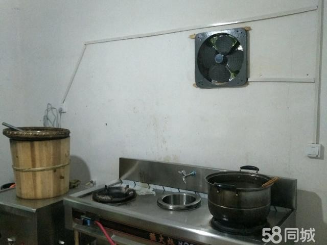 合众路餐饮临街门面急转