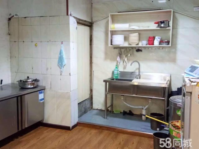 香格里拉卤猪脚门面转让
