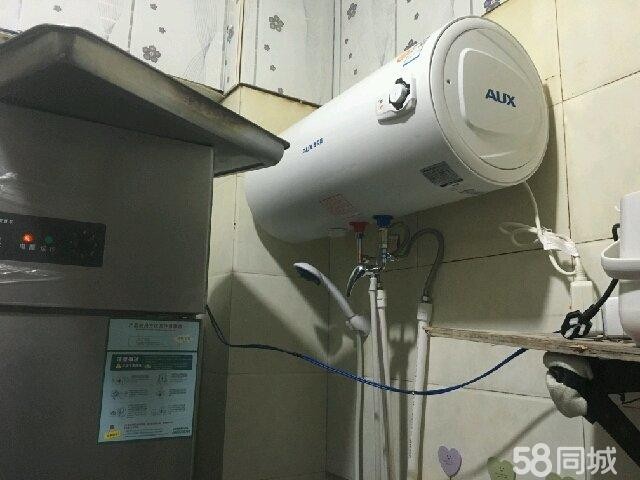  捞沙巷当街门面转让