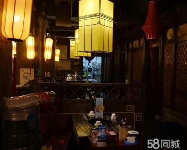 合众路盈利火锅店忍痛急转