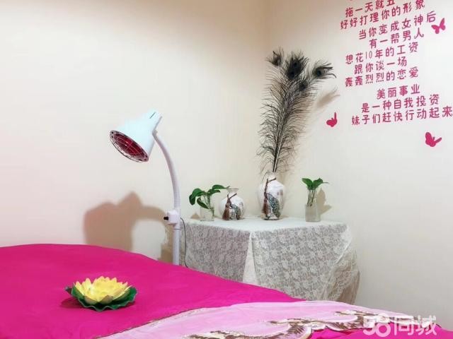 万寿广场二楼美容院急转，设施齐全，有固定客源。