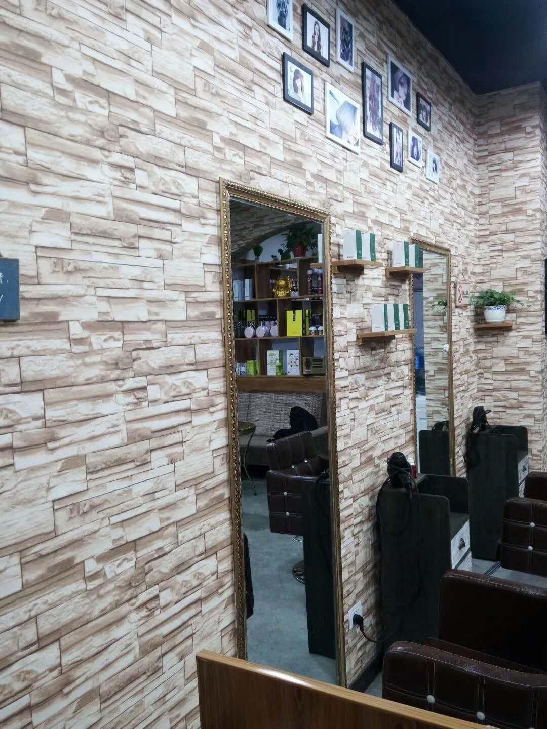 环城路，翡翠路口（十字路口）45m，小区，酒店，市场所包围