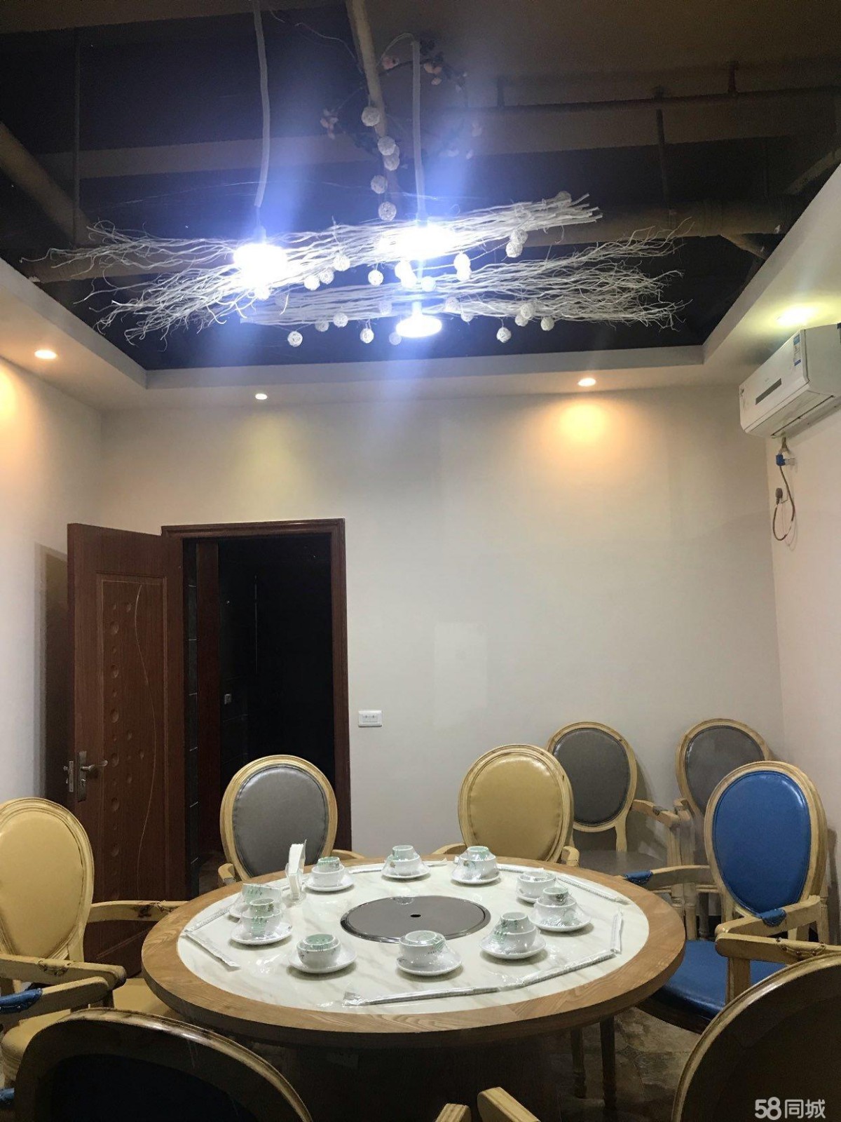 因本人有其他发展将盈利中餐馆转让