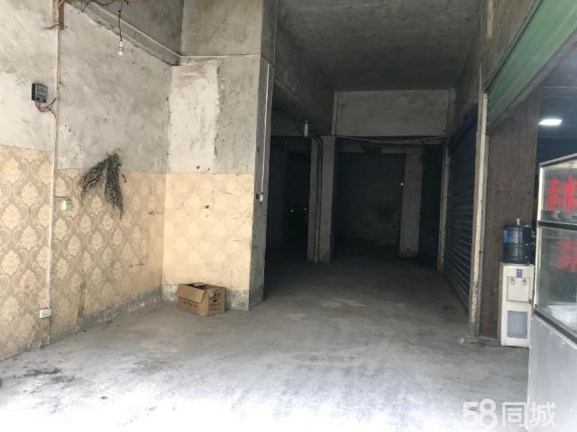 (转让) 门面转租，东西转让1万元 