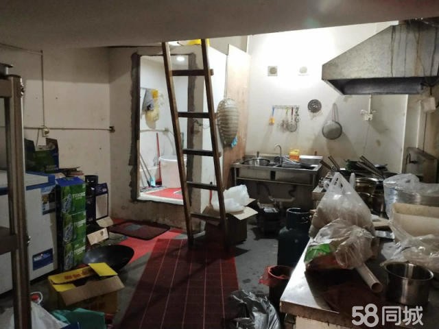 (出租) 福州路中段，不熬夜烧烤 现转让出来，没有转让费。