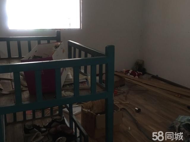 出租) 出租红花岗区外环路原来的沃尔玛楼上营业房