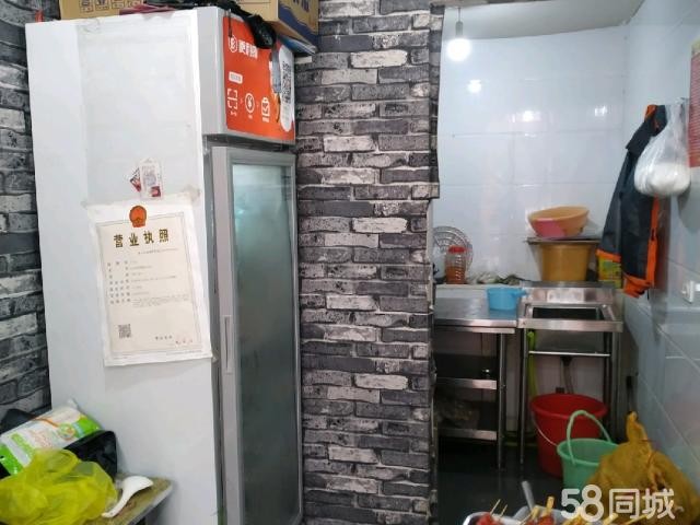 (出租) 美食街小吃旺铺低价转租