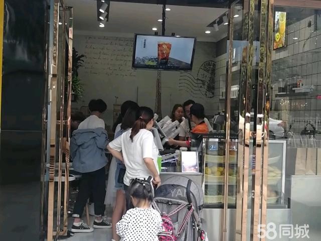 (出租) 第九中学门口奶茶店转让