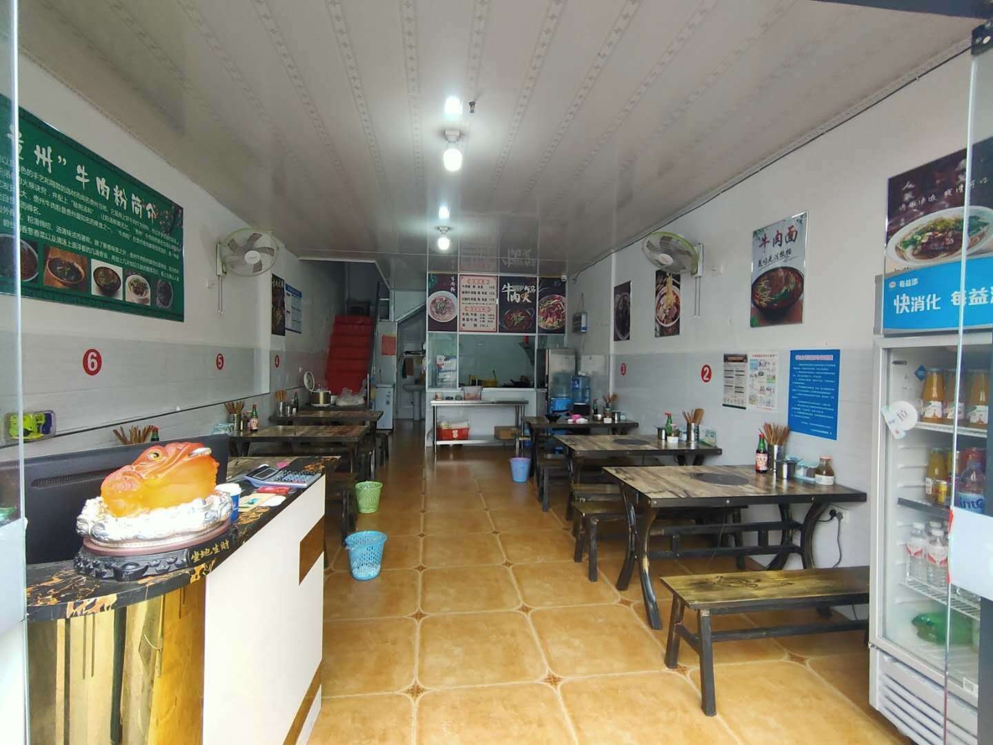 武汉路牛肉粉店