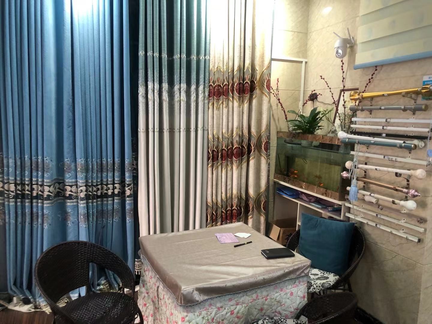 门面方正，本人特殊原因转让