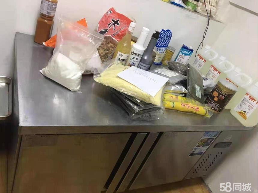 (转让)坪丰农贸市场临街狸家蛋糕店奶茶店转让