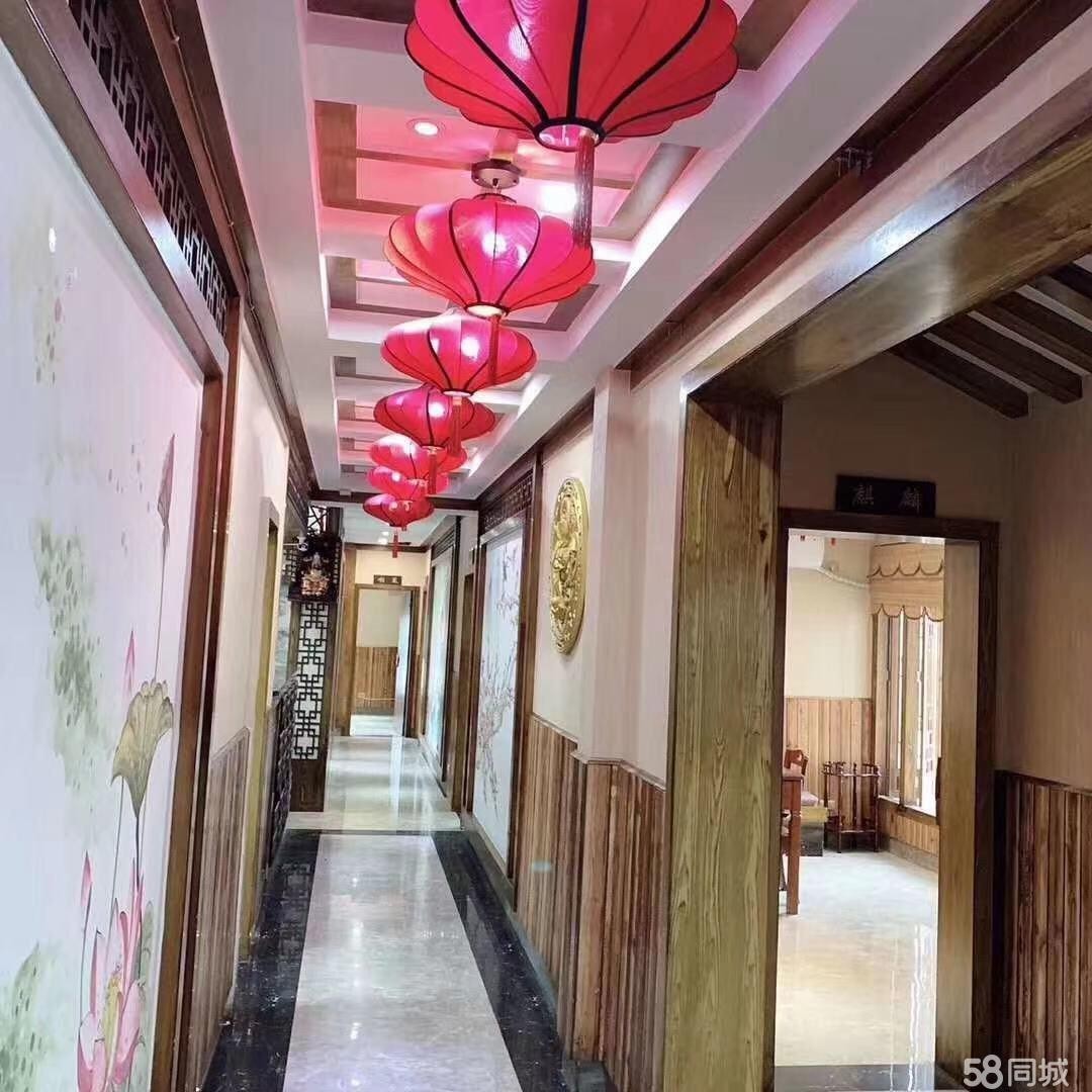 (转让)汇景大厦私房菜转让房子两套精装修，环境卫生