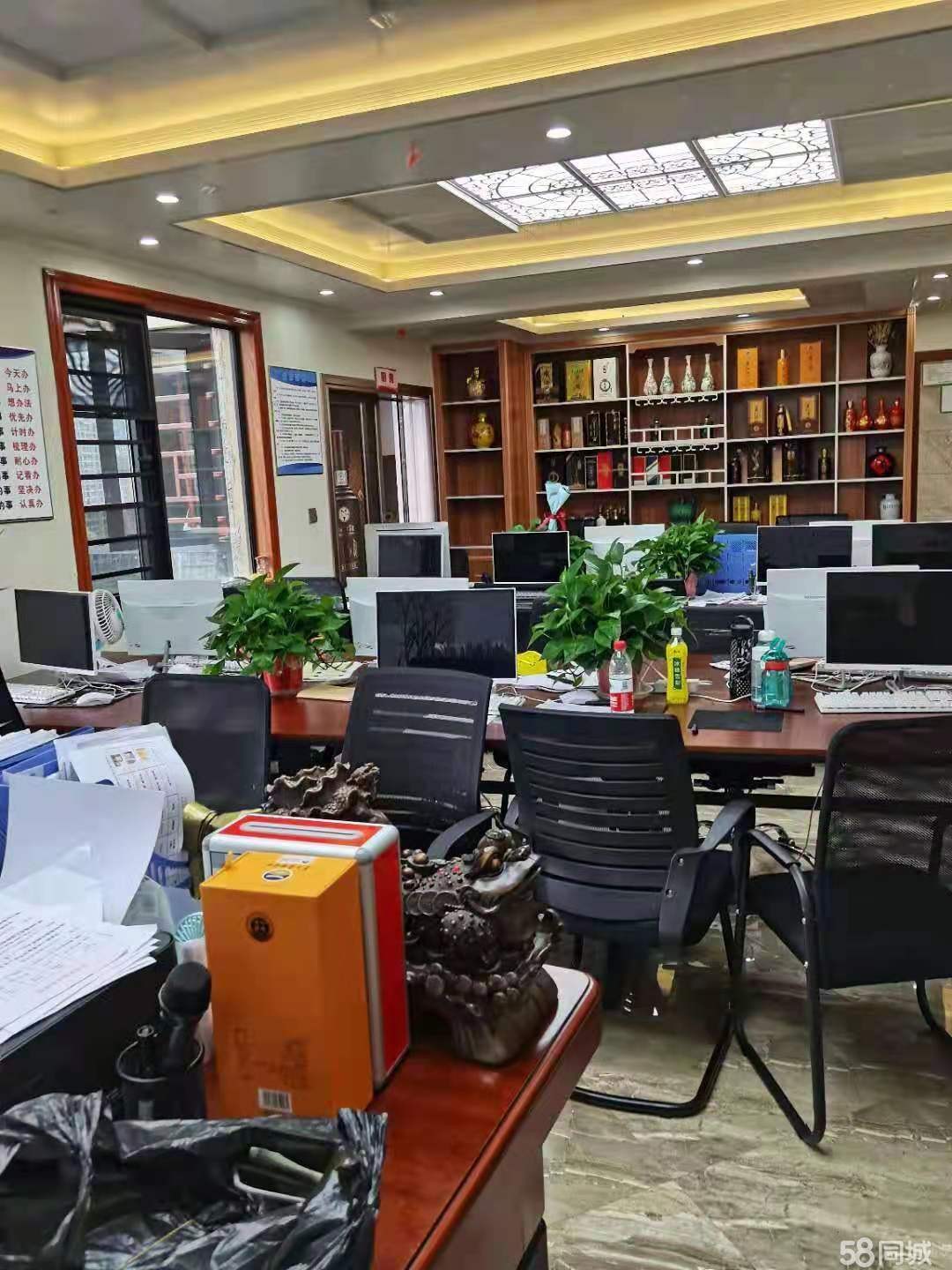 (转让酒公司转让，所有办公物品可以用，有意者私聊