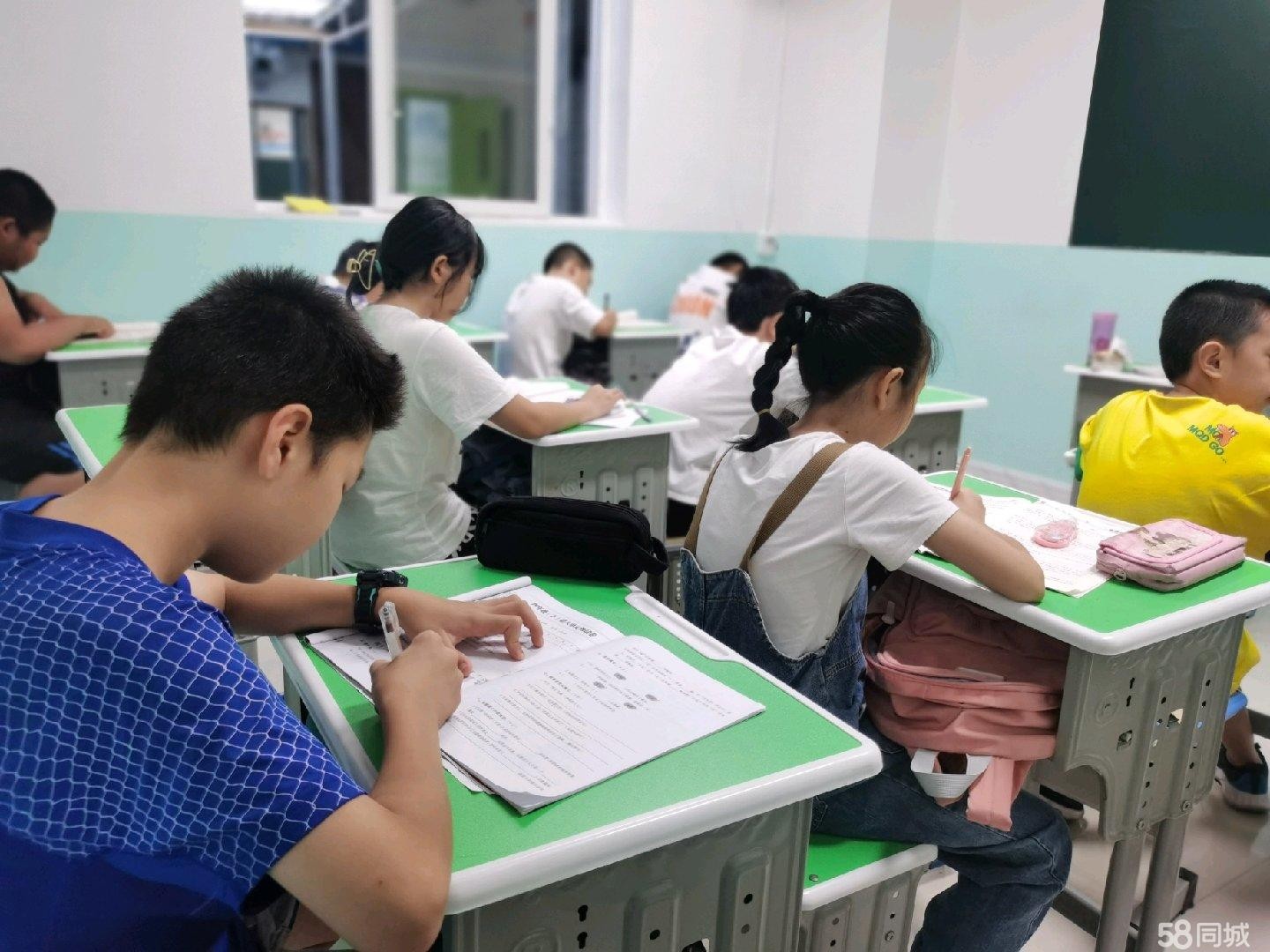 (转让)紧邻汇川一小中心幼儿园适合办艺术类培训