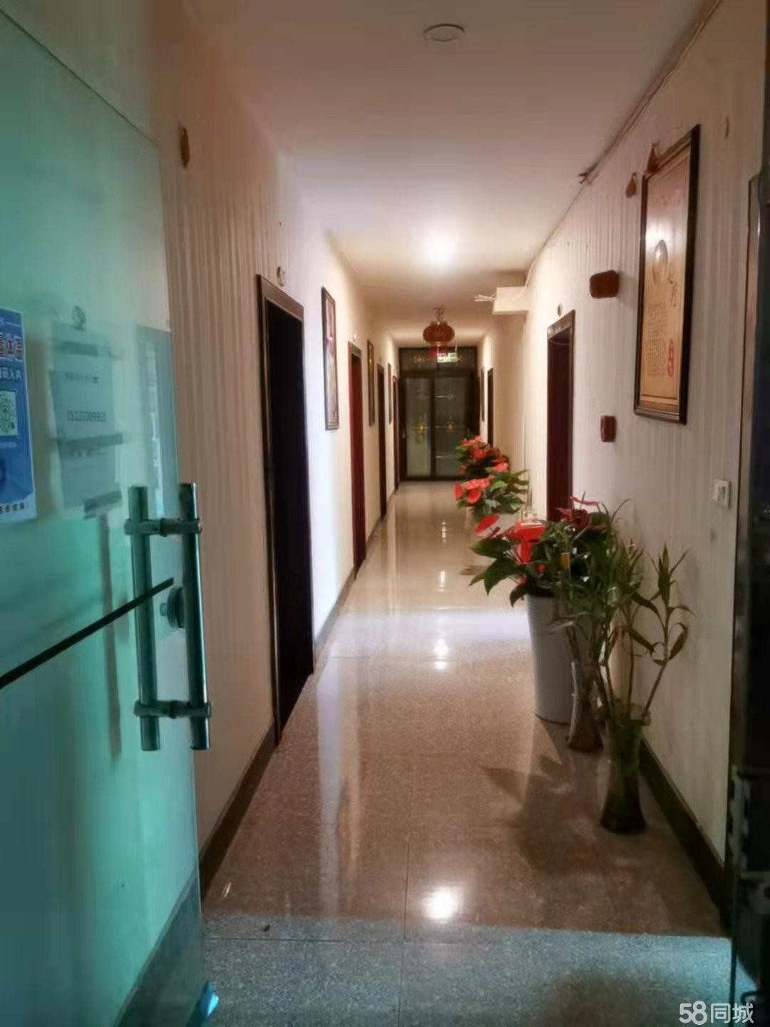 (转让)商铺临街,人流大!接手即可经营! .
