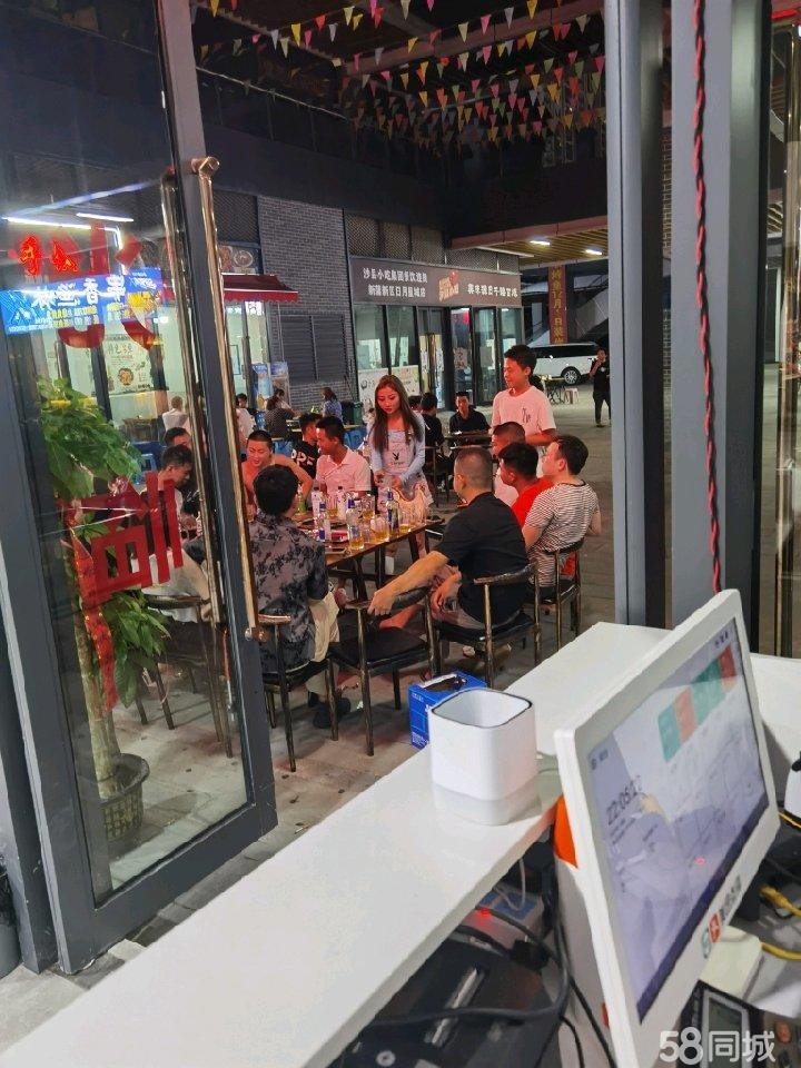 (转让)新蒲林达商圈日月星城美食城旺铺转让
