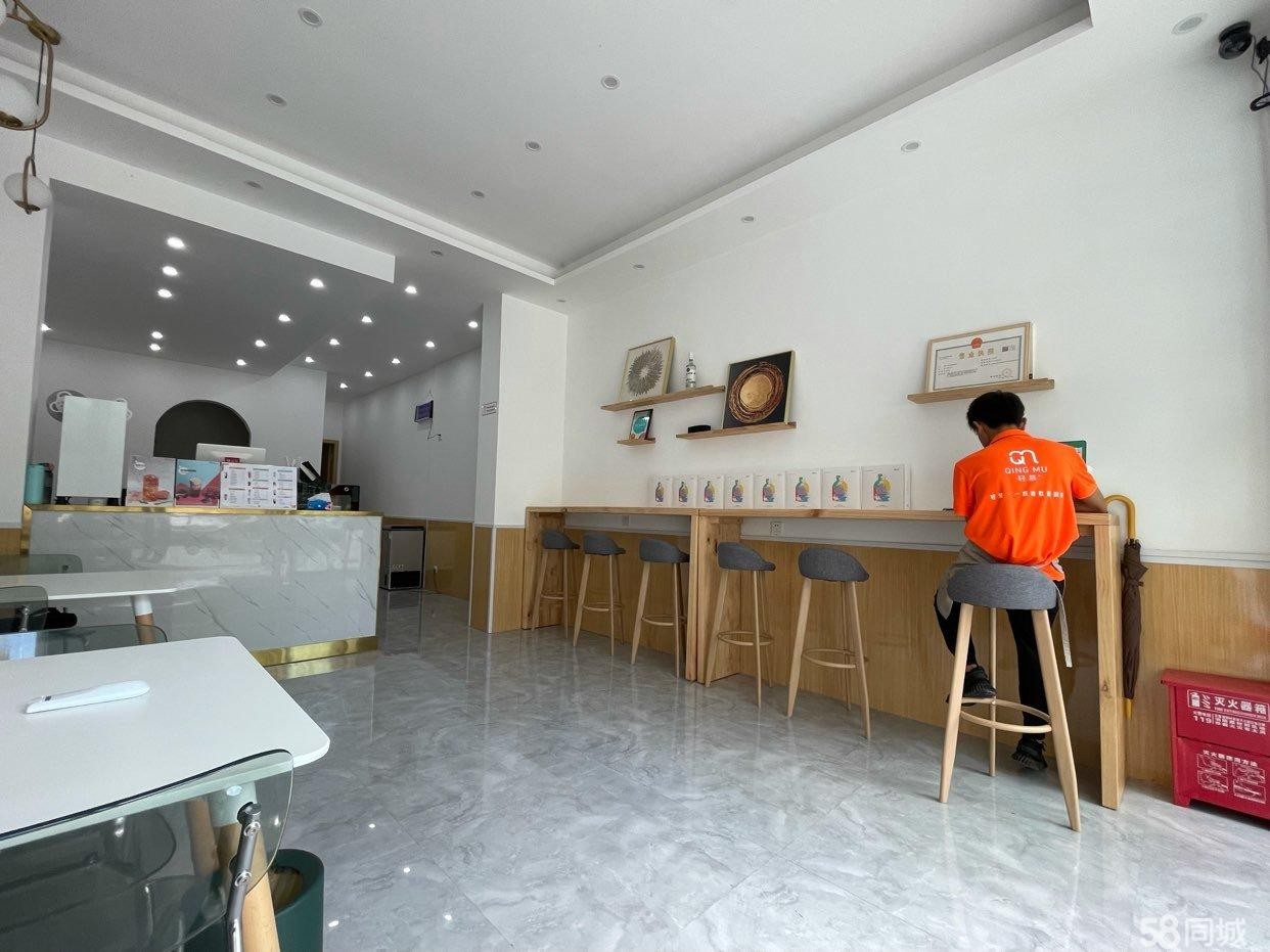 (转让)因个人原因，现将店铺转让、设备齐全、技术全包、接手可经营!