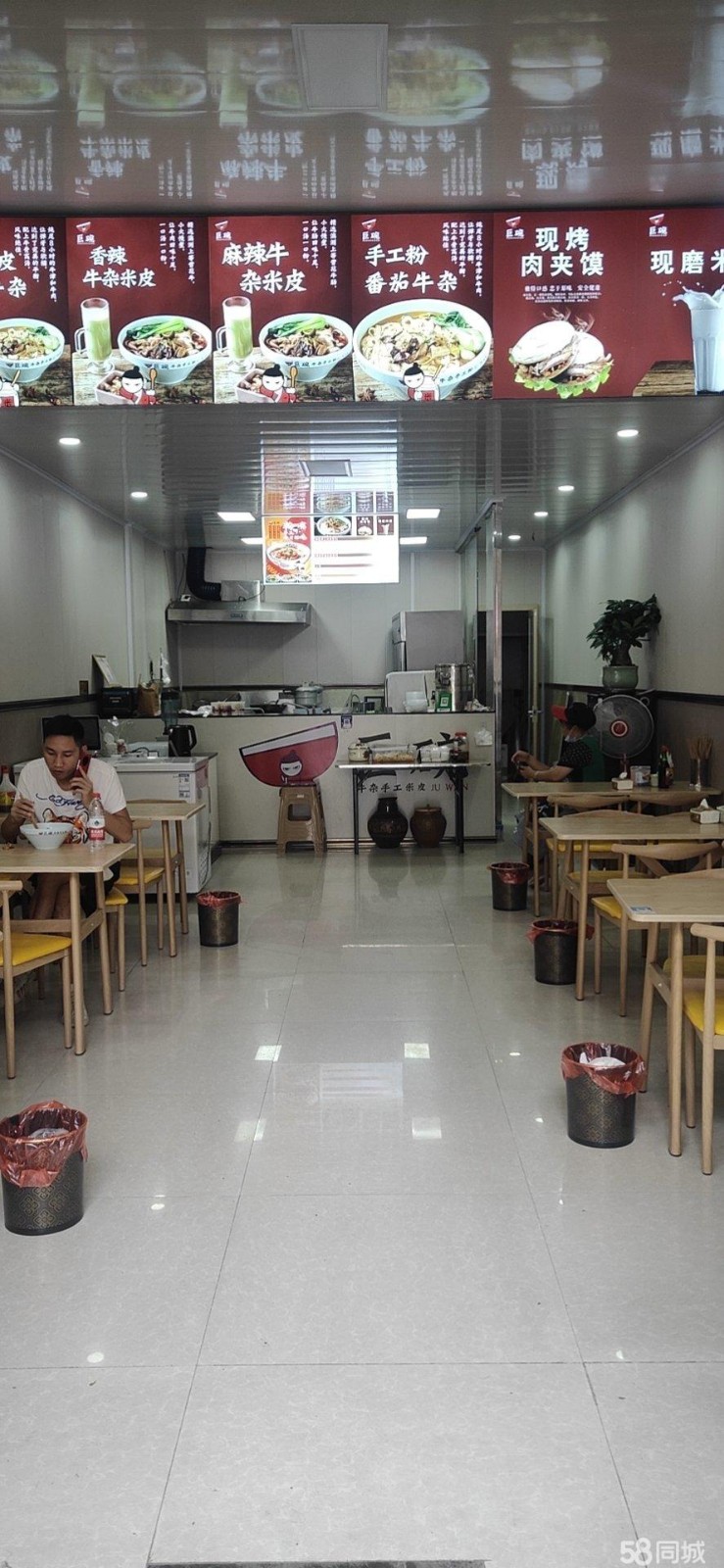 (转让)保利未来城市营销中心对面，临街门店，非常适合早餐烧烤夜宵。