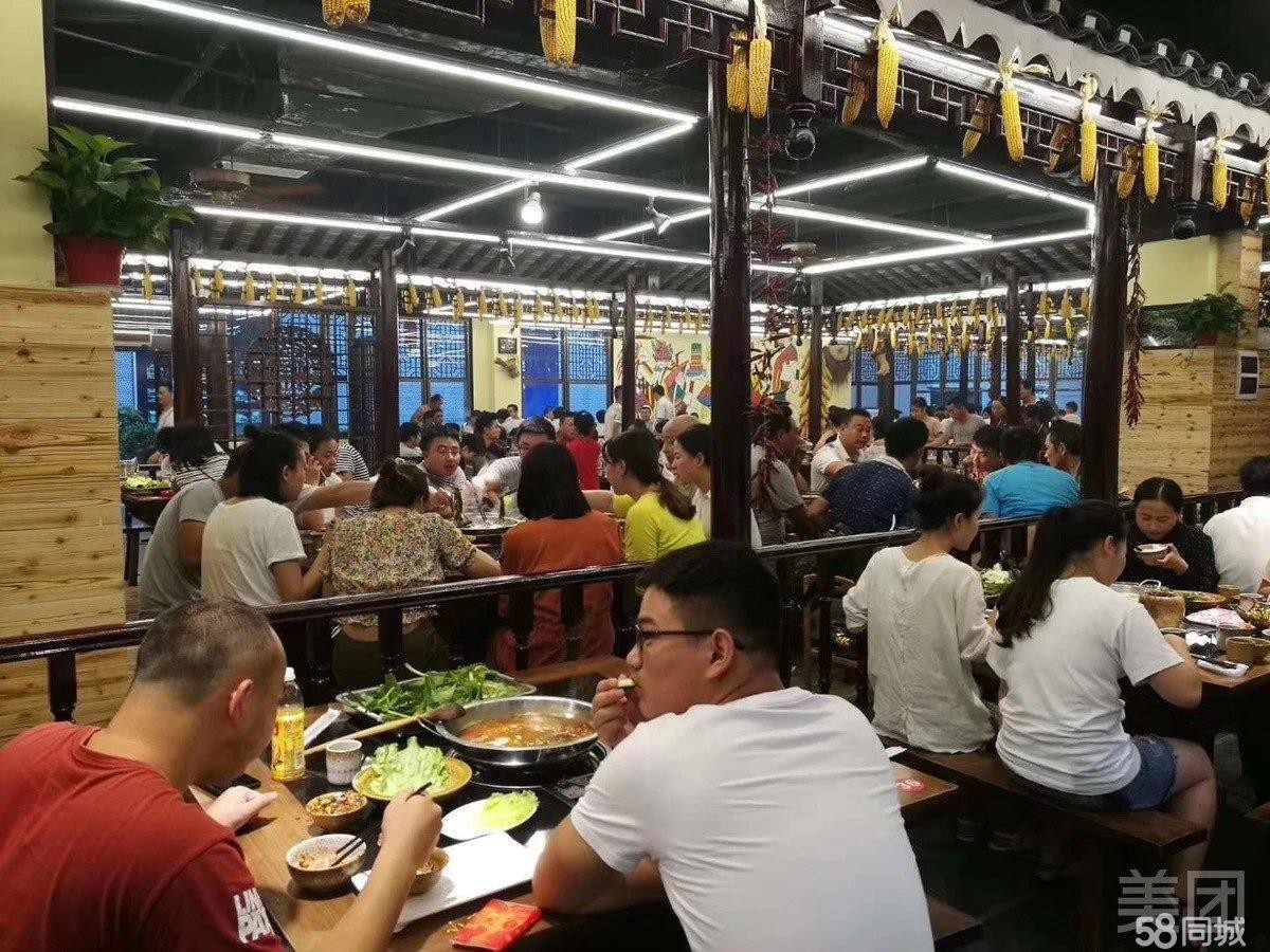 (转让)新蒲林达美食街正街门面，装修,转让新蒲小高山品牌。