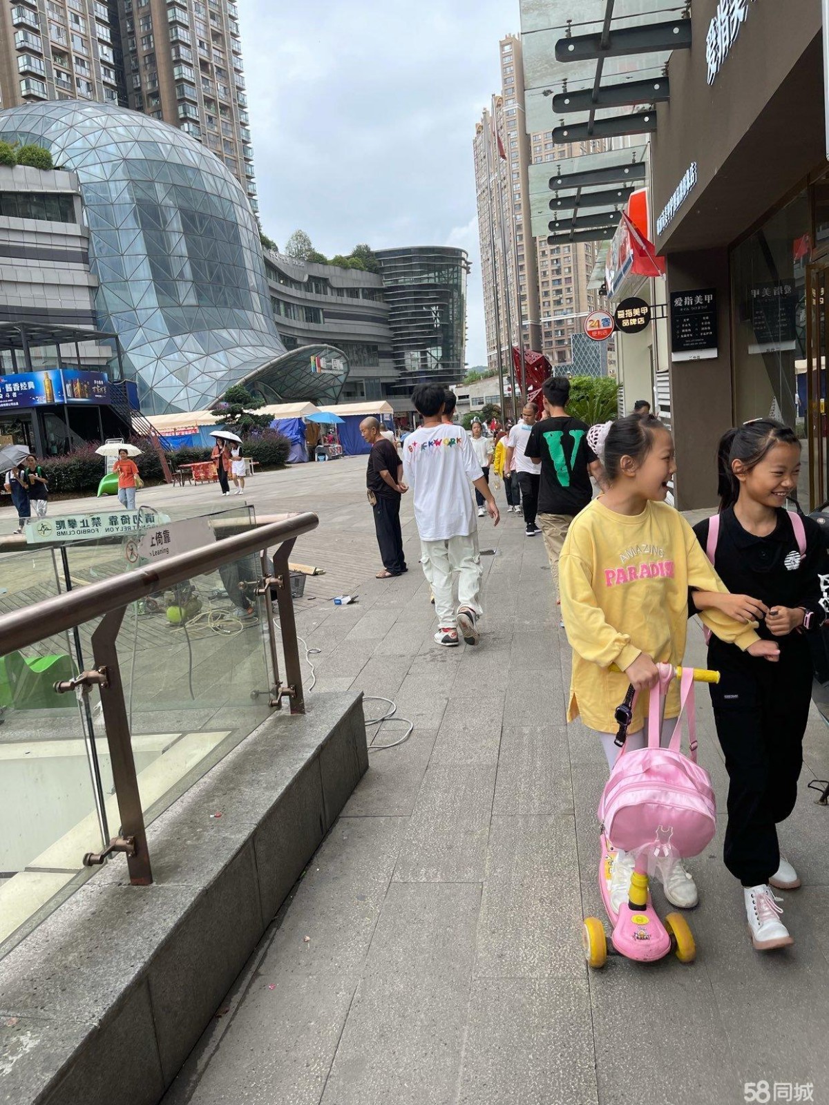 (转让)人流量大、地段好、房屋便宜、本人有其他店经营