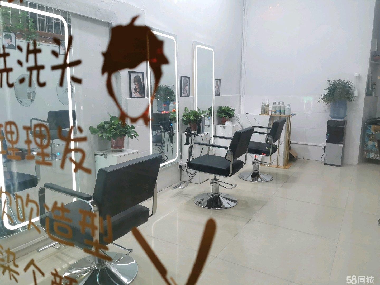 (转让)人流量大,傍边住户多