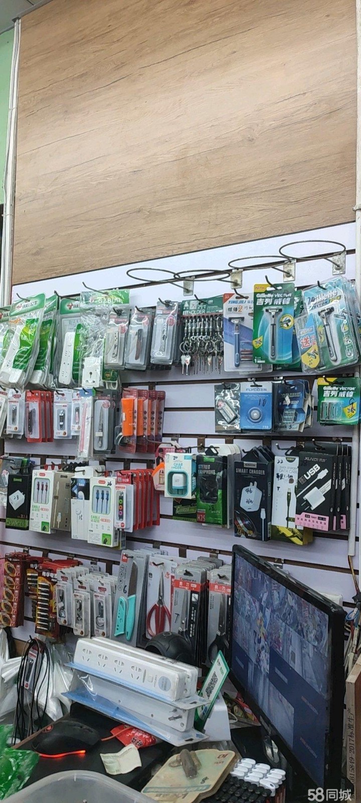 (转让)经营中超市转让，有赶场紧挨国道，