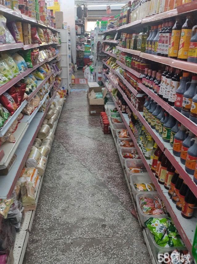 (转让)经营中超市转让，有赶场紧挨国道，