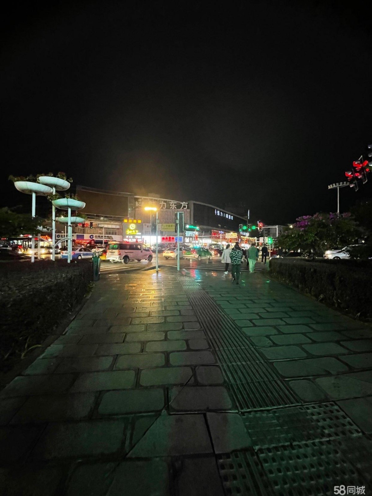 (转让)南京路香港路口地理位置具佳旺铺转让，(非诚勿扰)