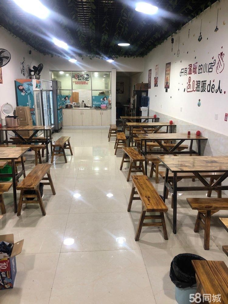 夜宵店转让  临街商铺 地理位置好 