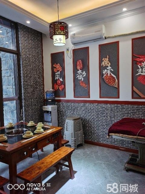 (转让)中式风格装修，店内整洁，还在免租中