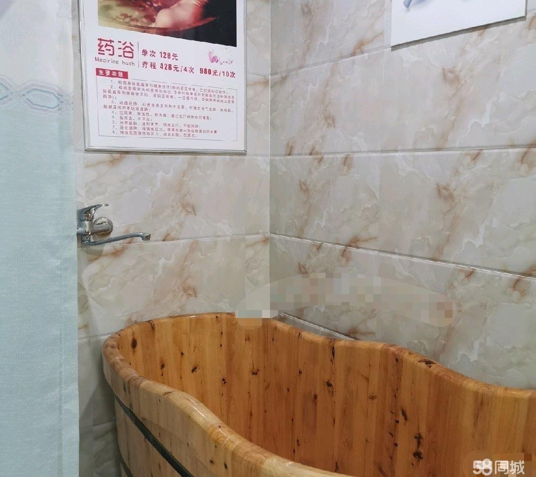 (转让)店面临街，人流量大，。
