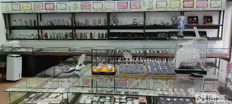 (转让)本店出租遵义市红军街49号门面银匠世家，55平方带个后院