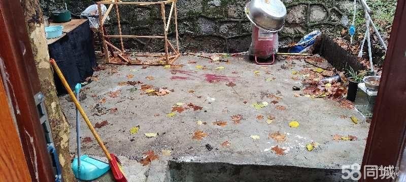(转让)本店出租遵义市红军街49号门面银匠世家，55平方带个后院