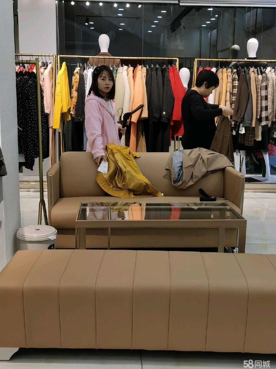 临街双门面,商业地段好,百货,餐饮