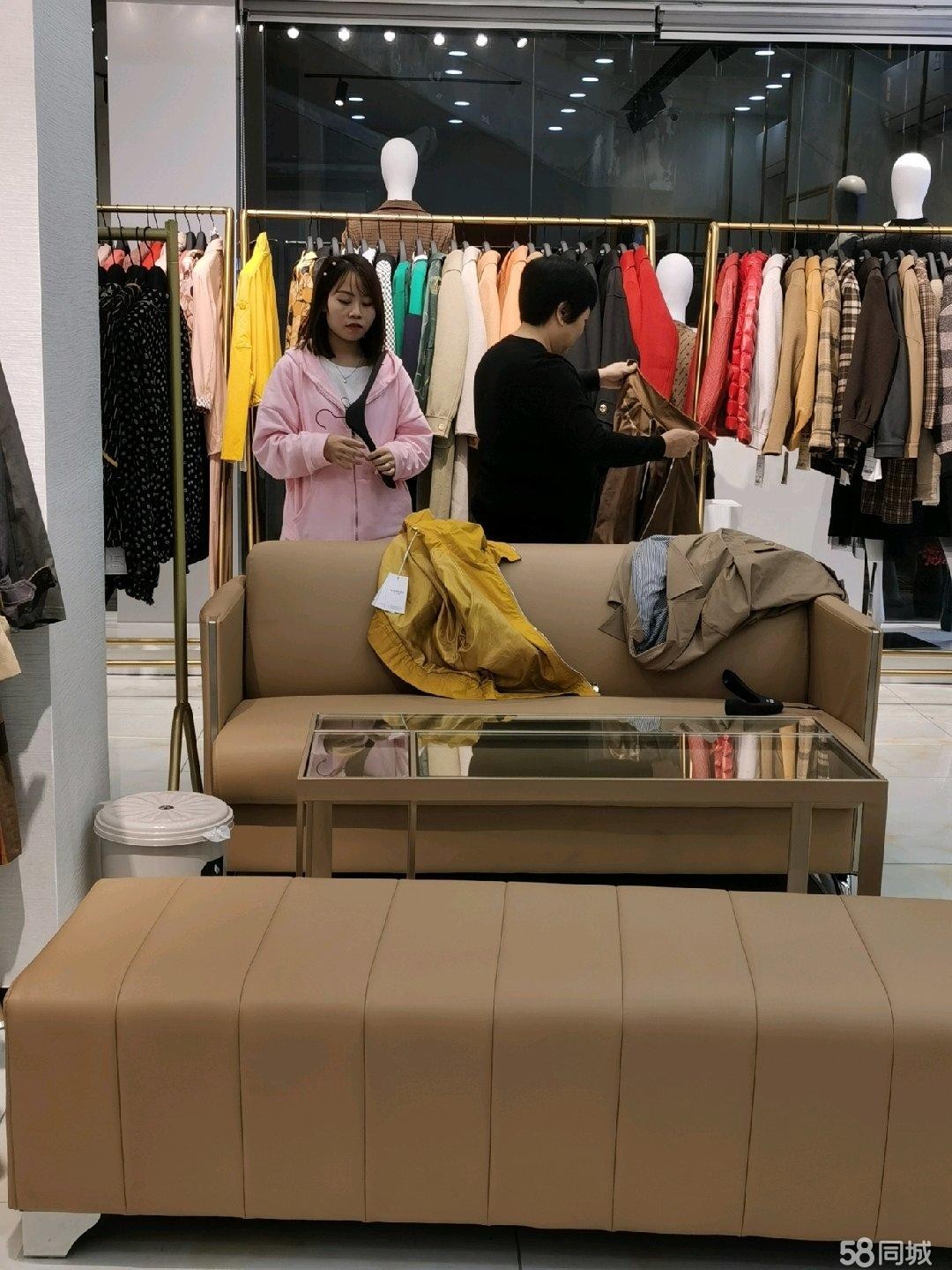 临街双门面,商业地段好,百货,餐饮