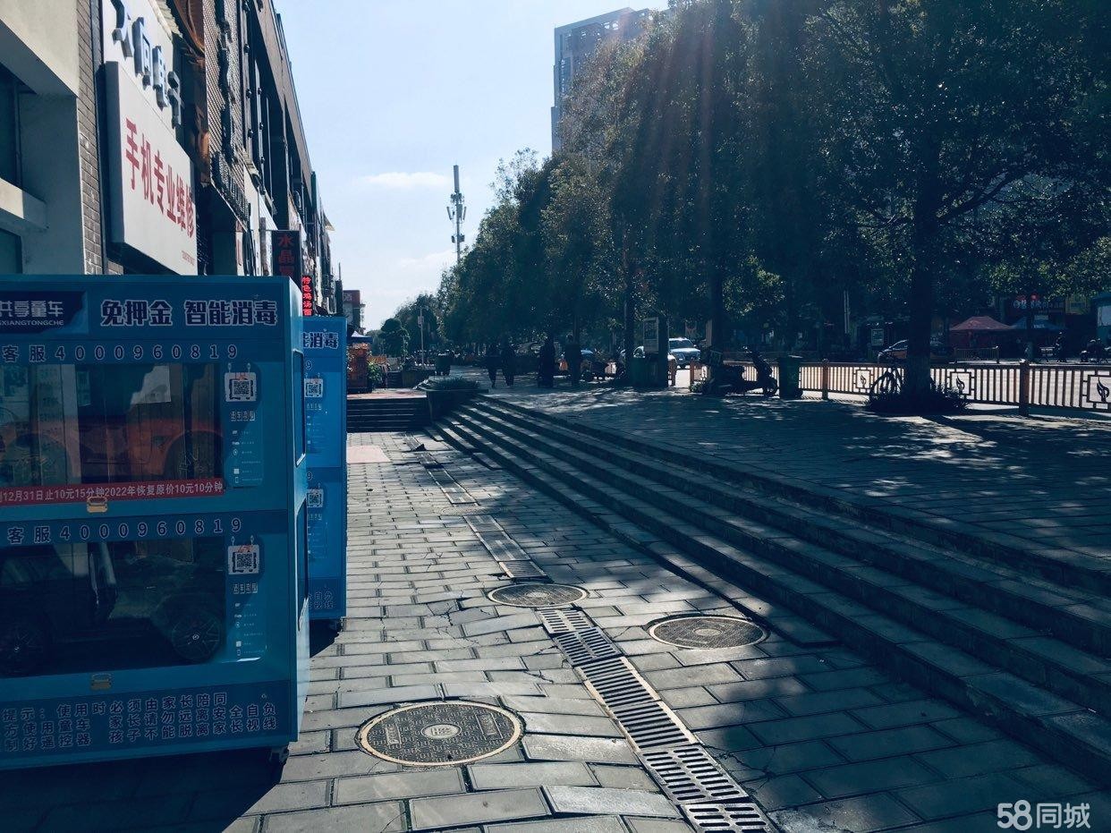 (转让)店铺转让,因特殊原因、一个人经营不过来、店铺接手就可经营